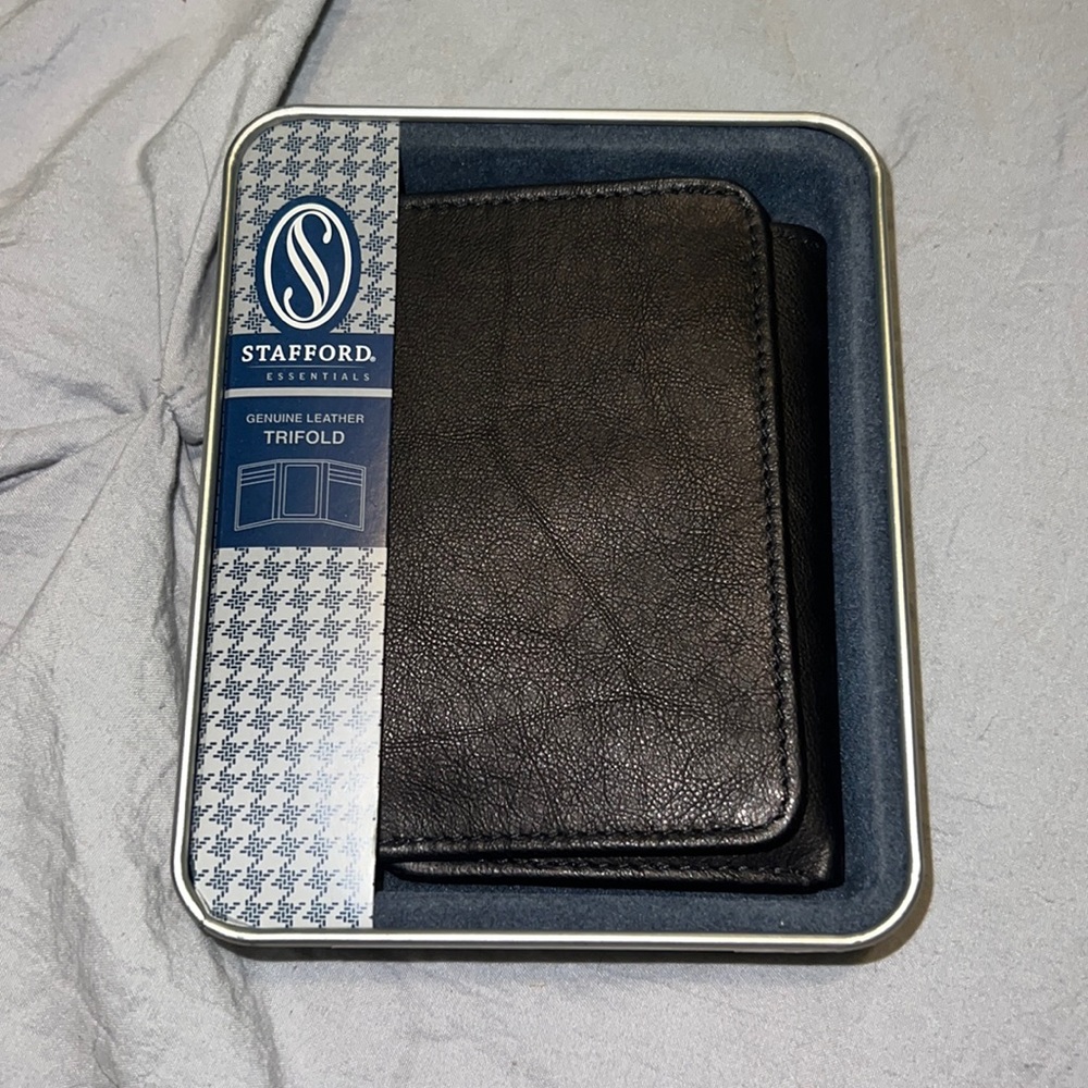 Stafford mens trifold wallet